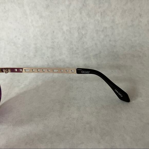 Quay Australia x Love Island High Key Links Gold Black Pink - Picture 9 of 9